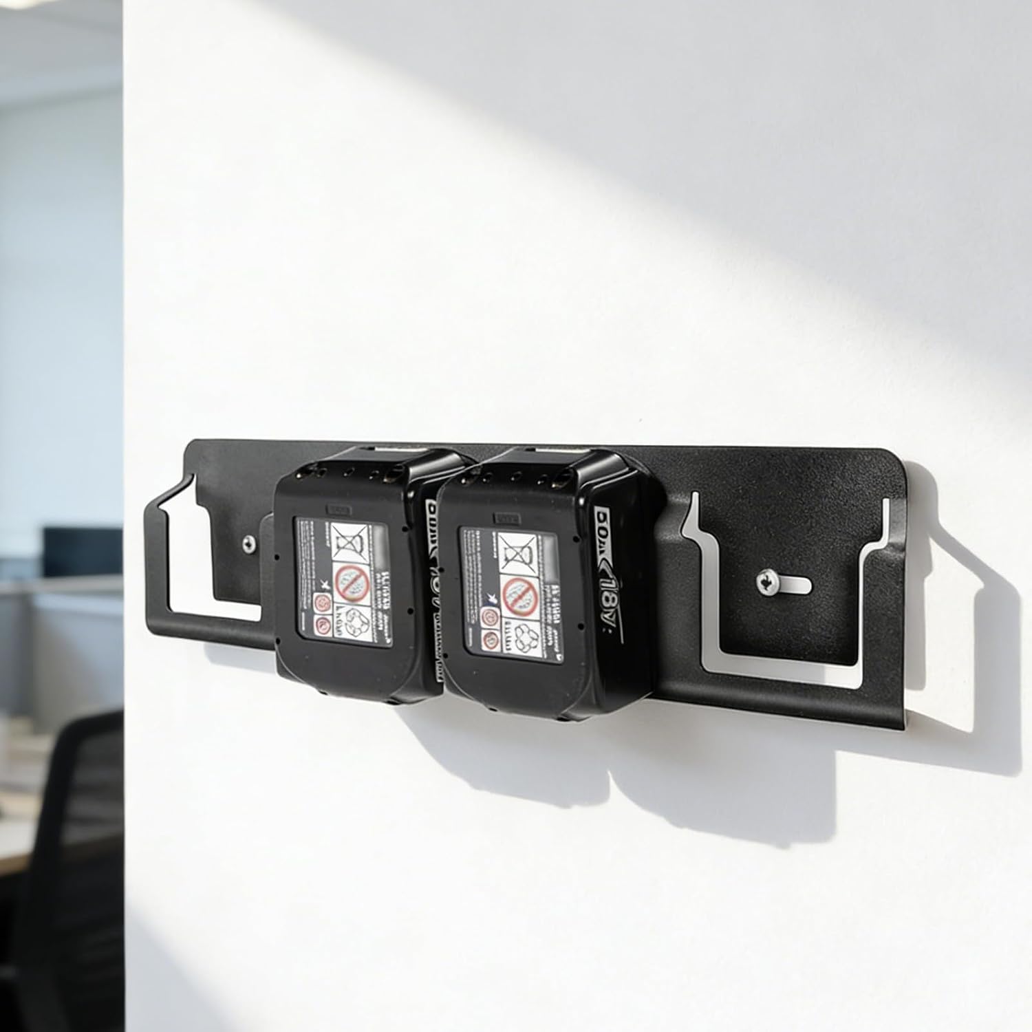 GENERIC Organiseur De Piles Mural En Acier Massif à 4 Emplacements | Porte-piles 18 V | Pour Garage, Bureau, Maison, Chambre à Coucher, étude, Salon Intérieur